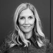 Anne Dias's Instagram, Twitter & Facebook