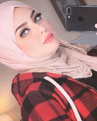 عـ لا المـ وسوي On Instagram و إخت ر ل ن فس ك ش خص ا إذا ق س ت ع ليك الأيام ي ك ن ل Stylish Girl Pic Arabian Beauty Women Stylish Short Dresses