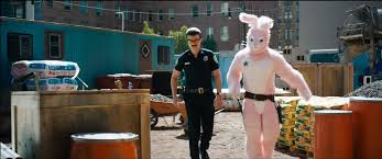 Review zu free guy von regisseur shawn levy mit ryan reynolds, jodie comer und lil rel howerybankkassierer guy (ryan reynolds) ist eine nicht spielbare fig. Neuer Film Free Guy Sieht Aus Wie Gta Online Trifft Deadpool