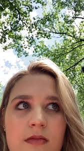 Renee Wimer's Instagram, Twitter & Facebook