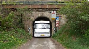 Vervolg de camperroute naar brindisi, waar vooral de boulevard de 'place to be' is. Met Welke Camper Ga Jij Naar Italie Dit Is Italie