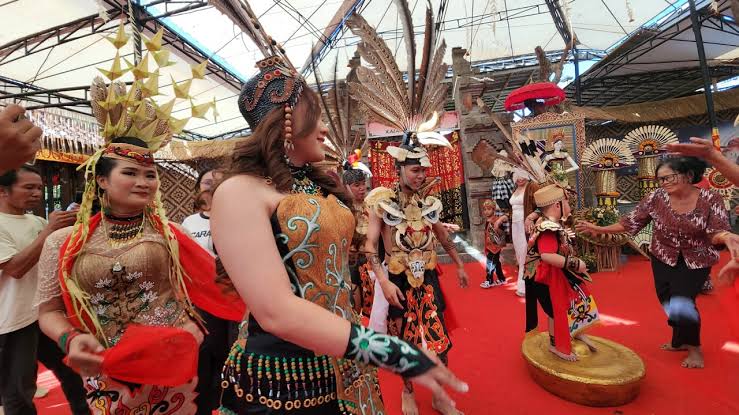 Suku Dayak Ngaju