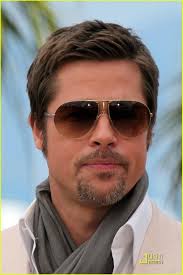 Brad Pitt: Men's Hairstyles for Round Faces.