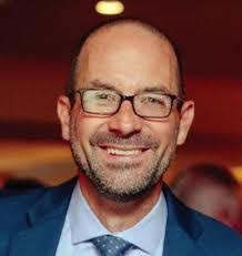 Daniel Schlitt's Instagram, Twitter & Facebook