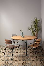 These New Tables And Chairs Bring You Character And Sobriety Renewed Designs With A Retro Vibe That Is Typical For The 60s Give Kave Home Dining Table Table
