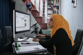 Peluang kerja dari rumah dengan program afiliasi ++ dan 3 cara untuk menghindari penipuan online. Kelonggaran Waktu Kerja Fleksi Kerja Dari Rumah Untuk Pegawai Awam Semasa Pkpb Utusan Borneo Online