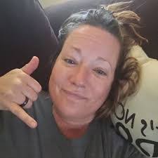 Ashley Wickstrom's Instagram, Twitter & Facebook