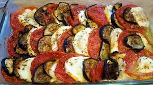 Facile Et Bon C Est Tout De Saison Miam On S Est Regales En Famille Ce Tian Provenca Aubergine Mozzarella Recette Courgette Tomate Recette Legumes Au Four