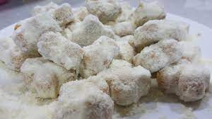 Engkau bagai air yang jernih di dalam bekas yang berdebu zahirnya kotoran itu terlihat kesucian terlinding jua. My Homerecipes Biskut Suji Salju Suci Dalam Debu