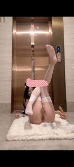 pikpak]【斯内普斯到普一下SNPSDPYX】福利姬网红电梯口自慰[1v+324.1MB] – 快乐堂