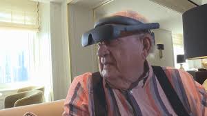 81-year-old senior given eyesight to live out his dream of seeing Leafs