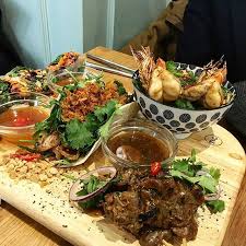 Et Pendant Ce Temps Arnaud De Bobstronomie Passe Une Excellente Soiree Au Restaurant C H A N G Restaurantchang A Paris Restaurant Instarestau Food Beef Meat