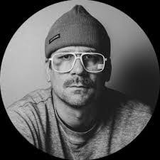 Keith Helm's Instagram, Twitter & Facebook