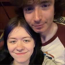 🏡 Home in Foreclosure 🏡 2 bedroom, 2 bath 📍 Klamath Falls Details ➡️  https://www.zillow.com/homedetails/4107-Bisbee-St-Klamath-Falls-OR-97603/75165372_zpid/?