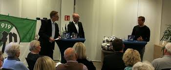 Öffnungszeiten deutsche bank kohlmarkt 7 in lübeck. Finanzstarker Fussballtalk Rolf Landerl Referierte In Der Deutschen Bank Vfb Lubeck