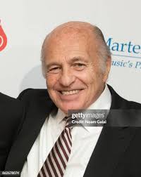 175 Ceo Of Sony Music Entertainment Doug Morris Stock Photos, High-Res  Pictures, and Images