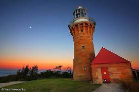 Barrenjoey Lighthouse After Sunset Sydney Australia Lighthouse Beautiful Lighthouse Lighthouse Pictures
