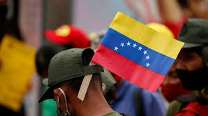 Así se exponen los venezolanos que viajan en el metro de caracas en plena pandemia del coronavirus. F3cpadlouqlyum