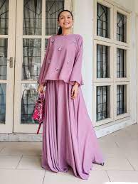 Tapi perlu kamu ketahui bahwa tidak semua fashion modern saja yang sedang trend. Kurung Moden Maira Muslim Fashion Dress Dress Muslim Modern Traditional Outfits