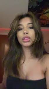 Marina Mchugh's Instagram, Twitter & Facebook