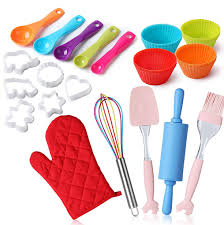106pcs cake baking kit set of baking pastry tools cake decorating kit with pattern chart cake decorating supplies kit for beginners soletgo. 21 Must Have Supplies For Your Kids Baking Party Risebrite
