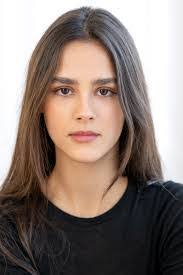 Leila Muller's Instagram, Twitter & Facebook