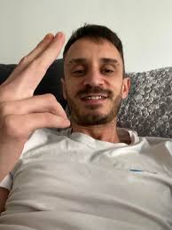 Fortnite player seeks solo win