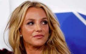 More images for britney spears » Mitten Im Kampf Um Ihre Freiheit Posiert Britney Spears Oben Ohne Nach Welt