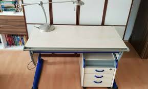 Der kinderschreibtisch schreibtisch runner classic von moll möbel im test. Moll Runner Kinderschreibtisch Rollcontainer Tischleuchte In Essen Essen Ruhrhalbinsel Ebay Kleinanzeigen