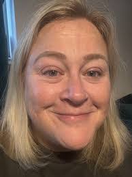 Amy Telfer's Instagram, Twitter & Facebook