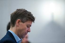 TV 2: Hareide går av om han taper