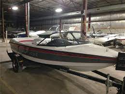 12 Boats Ideas Pontoon Wakeboarding Ski Boats