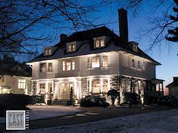 Lovely Landscape Lighting Using Cast Lighting Fixtures To Showcase This Gorgeous White Coloni Landscape Lighting Design Home Lighting Design Landscape Lighting