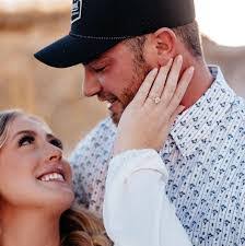 Sydney Hickman's Instagram, Twitter & Facebook