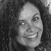 Jeanette Rosa's Instagram, Twitter & Facebook