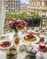 170 Likes 1 Comments Jessi Cummings House Blanche On Instagram Bonjour Mes Amis Dreaming Of A Brunch With Friends In Pa Brunch Tea Time Afternoon Tea