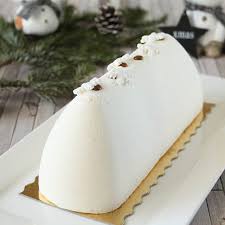 Buche De Noel 19 Comme Un Snickers Chocolat Cacahuete Et Caramel Surprises Et Gourmandises Gourmandise Gateau Kinder Delice Gateau Noel