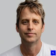 Deon Ballard's Instagram, Twitter & Facebook