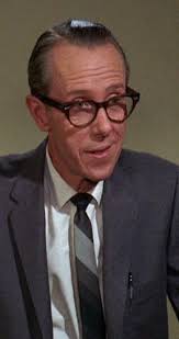 Voice actor of crimefighter