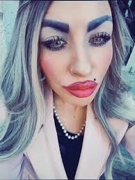 Julia Justice (@boujeeandbad1994)