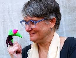 Priscilla Howe's Instagram, Twitter & Facebook