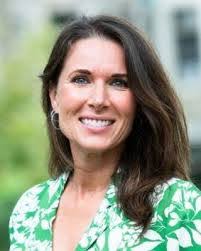 Heather Tomes's Instagram, Twitter & Facebook