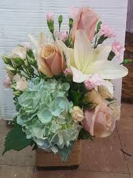 All of our tours include a branded and non branded (mls compliant) web page to showcase your listing. Hilldale Florist Clarksville Tn
