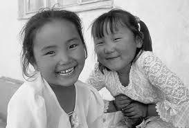 WORKING WITH YOUTH: APPROACHES FOR VOLUNTEERS