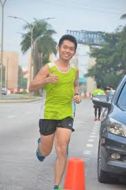 French runner morhad amdouni sparked controversy during the olympic men's marathon when he knocked over a row of water bottles during the race, before grabbing the last one. Life As A Marathon Runner Home Facebook
