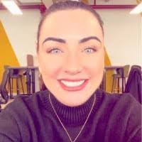 Melanie Benton's Instagram, Twitter & Facebook