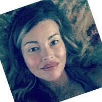 Shannon Mott's Instagram, Twitter & Facebook