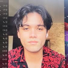 Giullian Yao Gioiello