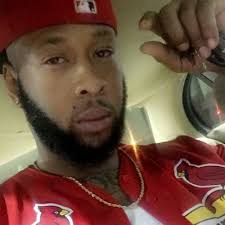 Demetrius Moore (@Petri_Da_Mighty)