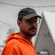 Tony Stanfill's Instagram, Twitter & Facebook